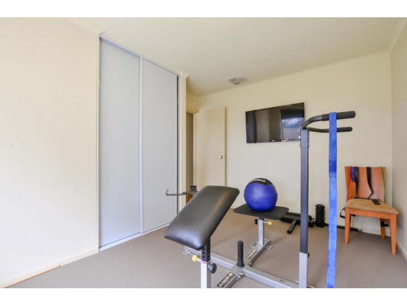 25 Jimmy Watson Drive, Woodcroft SA 5162