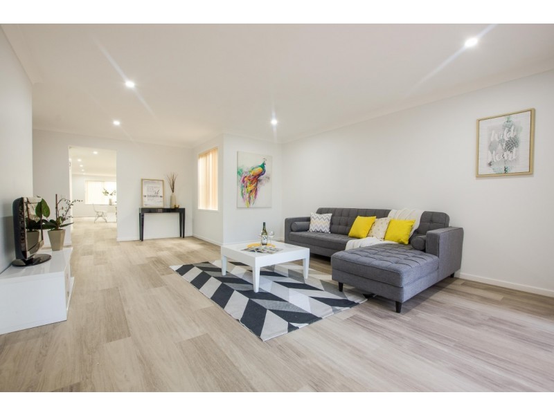 42 Investigator Drive, Woodcroft SA 5162