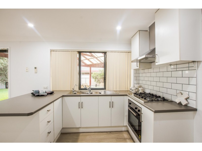 42 Investigator Drive, Woodcroft SA 5162