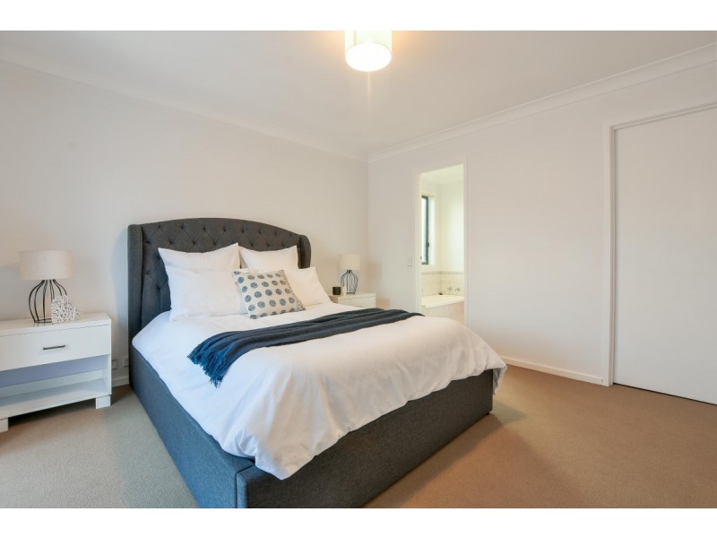 42 Investigator Drive, Woodcroft SA 5162