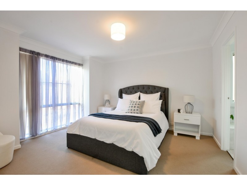 42 Investigator Drive, Woodcroft SA 5162