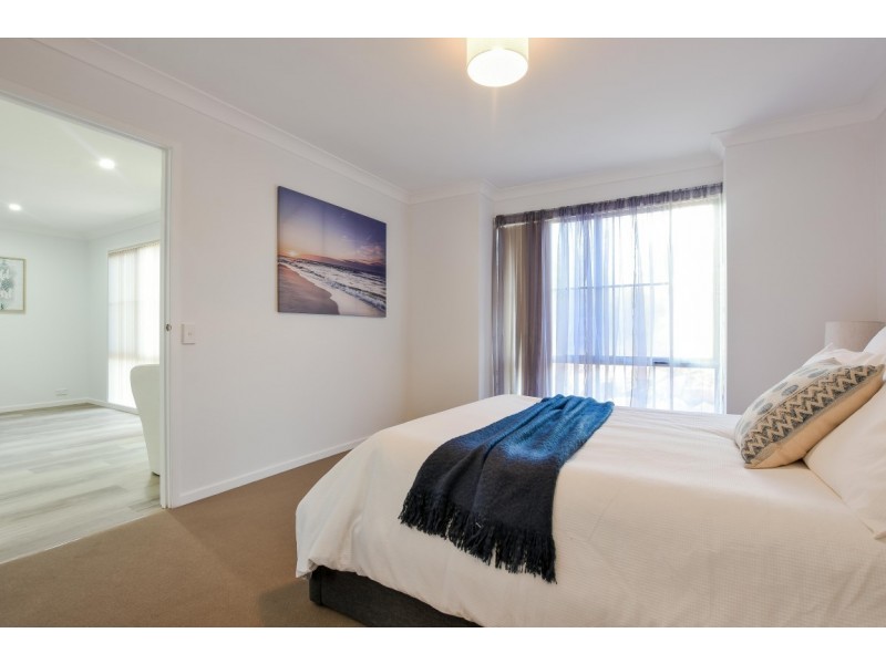 42 Investigator Drive, Woodcroft SA 5162