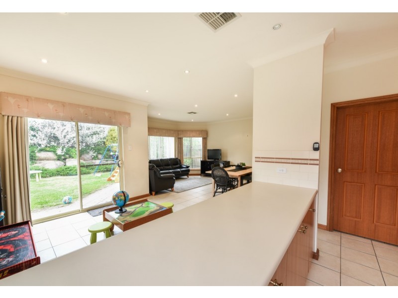 160 Grand Boulevard, Seaford Rise SA 5169
