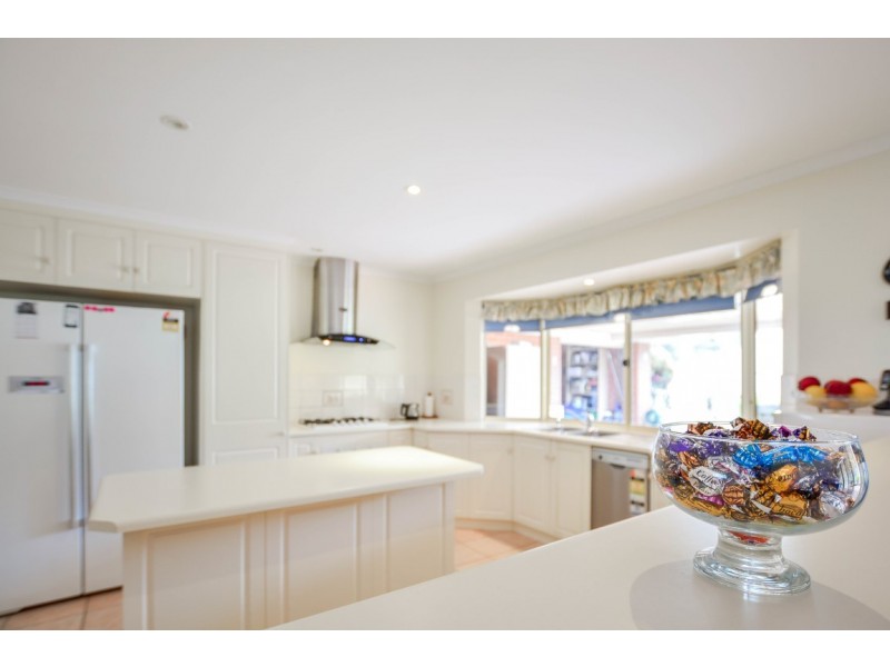 8 Jordan Court, Aberfoyle Park SA 5159