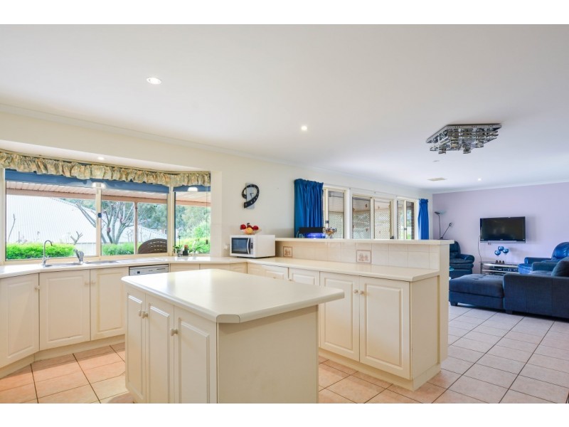 8 Jordan Court, Aberfoyle Park SA 5159