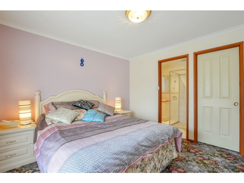 8 Jordan Court, Aberfoyle Park SA 5159