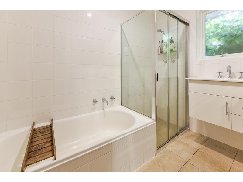 62 Collins parade, Hackham SA 5163