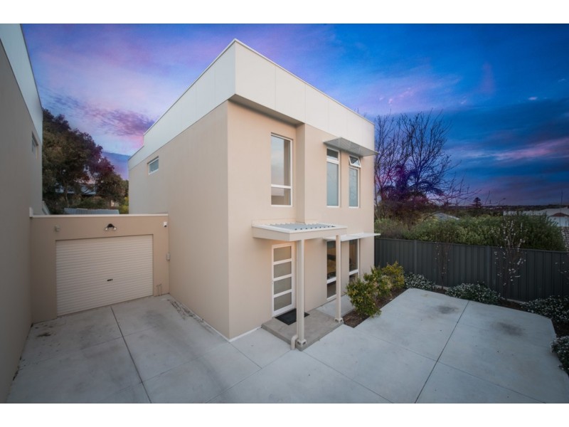 27B Third Avenue, Moana SA 5169