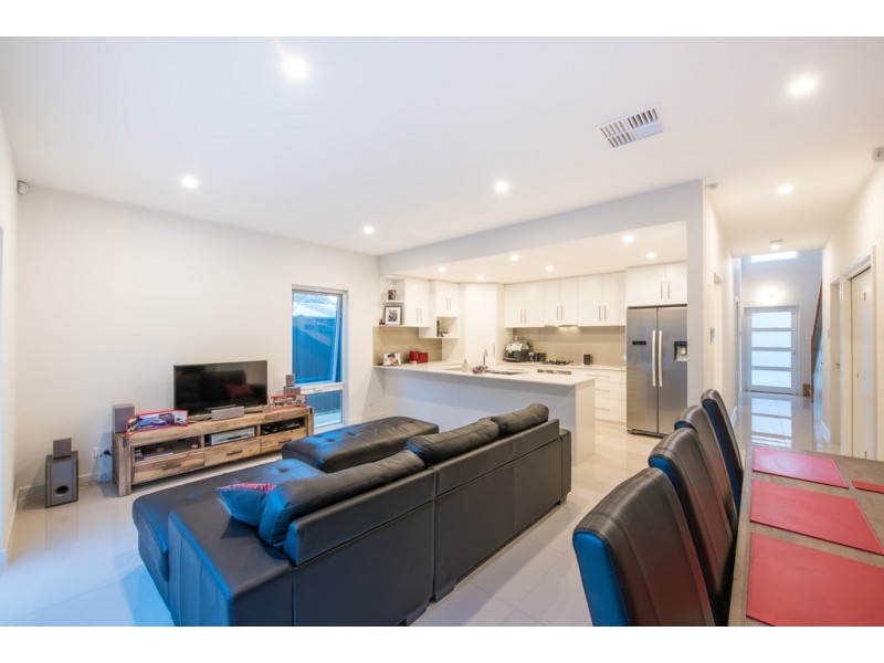 27B Third Avenue, Moana SA 5169