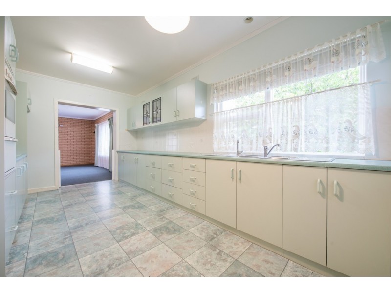 25 Chapman Avenue, Mclaren Vale SA 5171