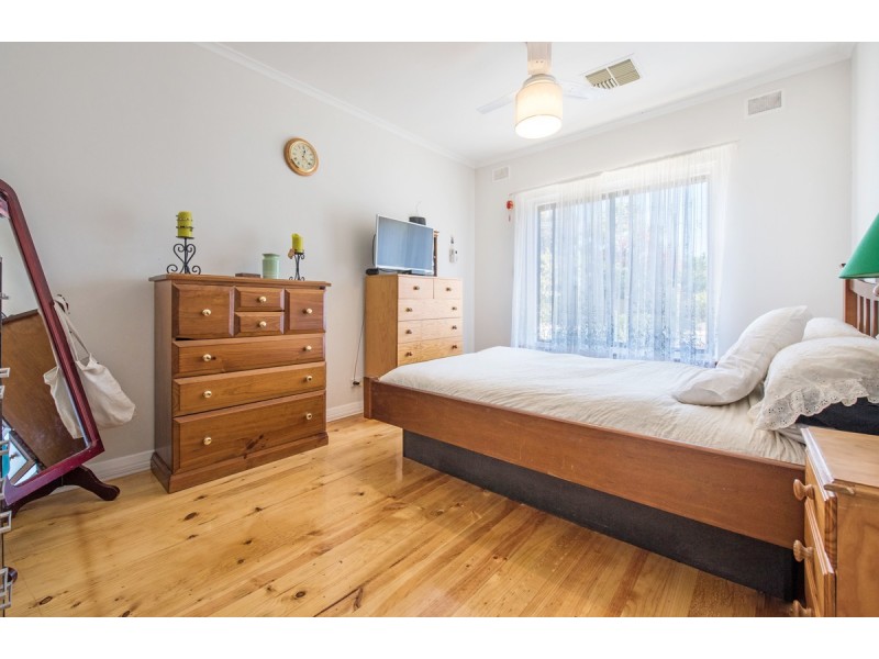 30 Graham Avenue, Hackham SA 5163