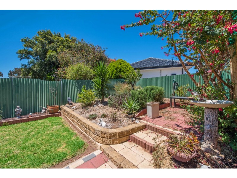30 Graham Avenue, Hackham SA 5163