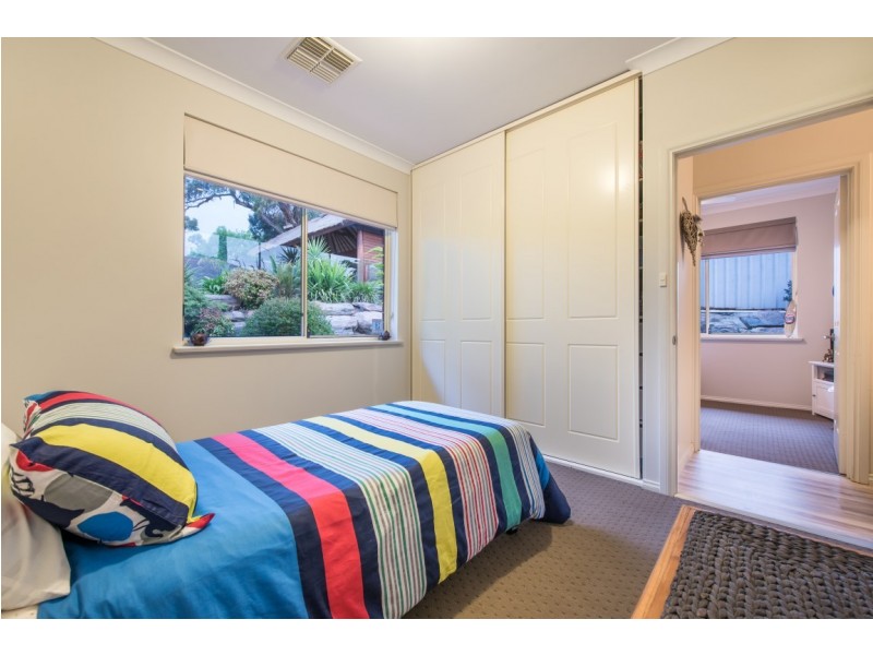 43 Horseshoe Drive, Woodcroft SA 5162