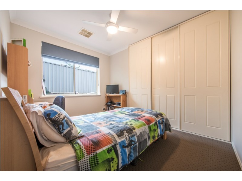 43 Horseshoe Drive, Woodcroft SA 5162