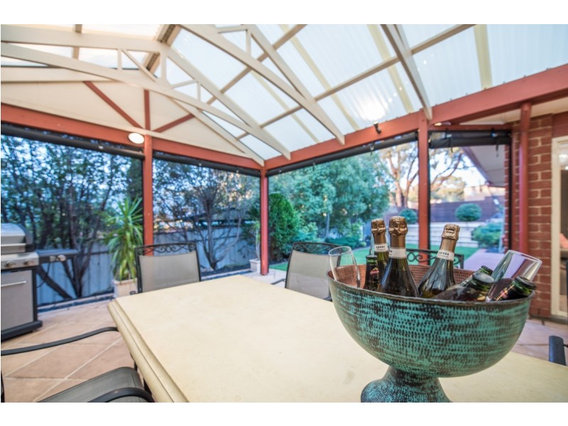 43 Horseshoe Drive, Woodcroft SA 5162