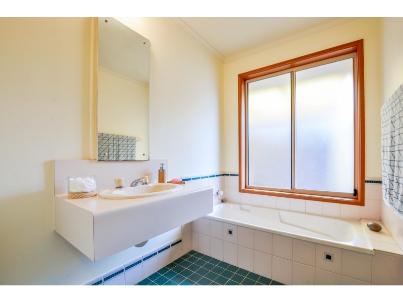 26 Shoalwater Crescent, Seaford Rise SA 5169