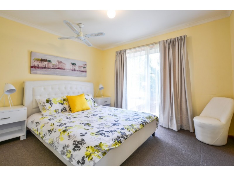 26 Shoalwater Crescent, Seaford Rise SA 5169