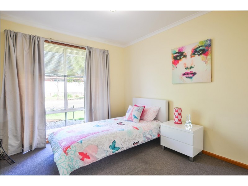 26 Shoalwater Crescent, Seaford Rise SA 5169