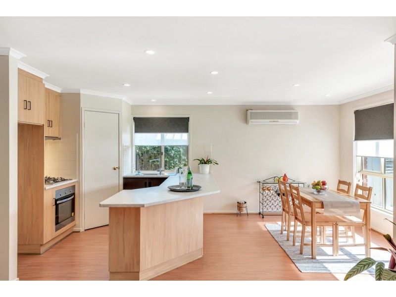 44 Tobin Crescent, Woodcroft SA 5162