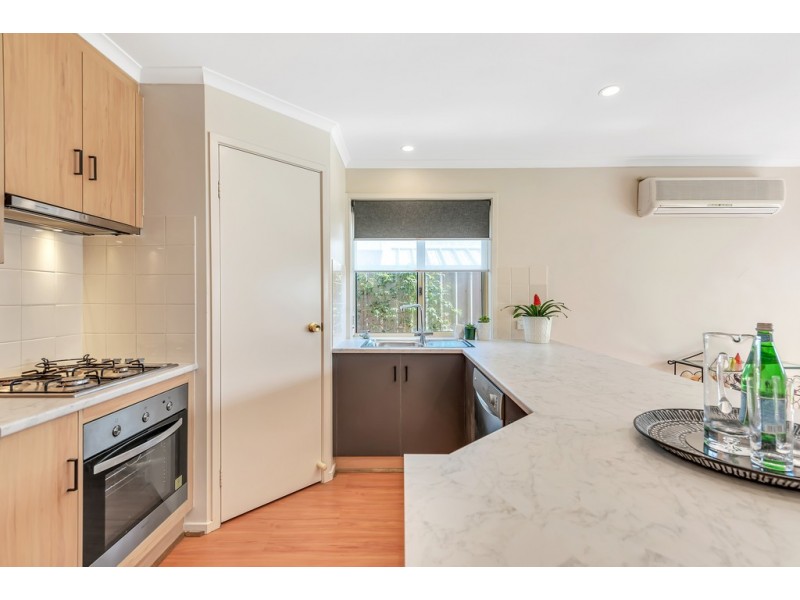 44 Tobin Crescent, Woodcroft SA 5162