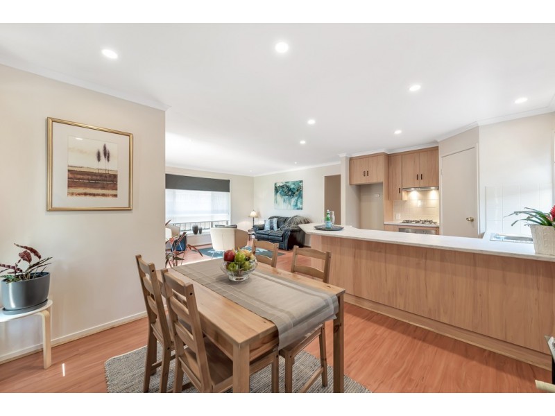 44 Tobin Crescent, Woodcroft SA 5162