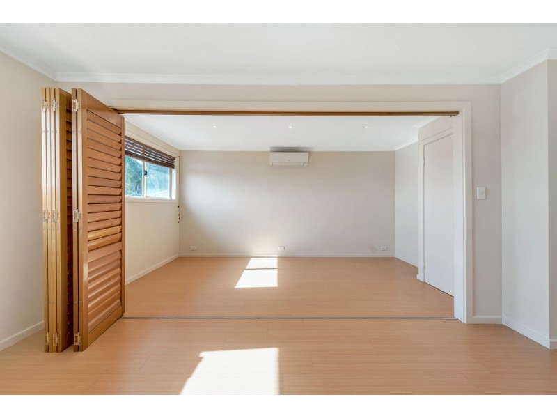 44 Tobin Crescent, Woodcroft SA 5162