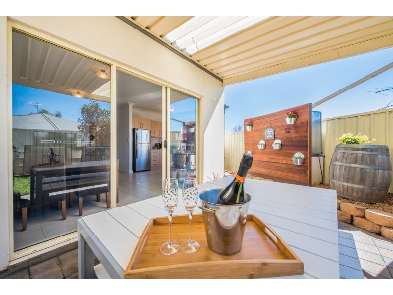 1 Kurrajong Place, Seacombe Gardens SA 5047