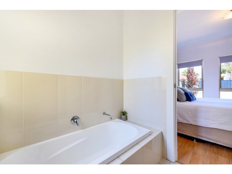 1 Kurrajong Place, Seacombe Gardens SA 5047