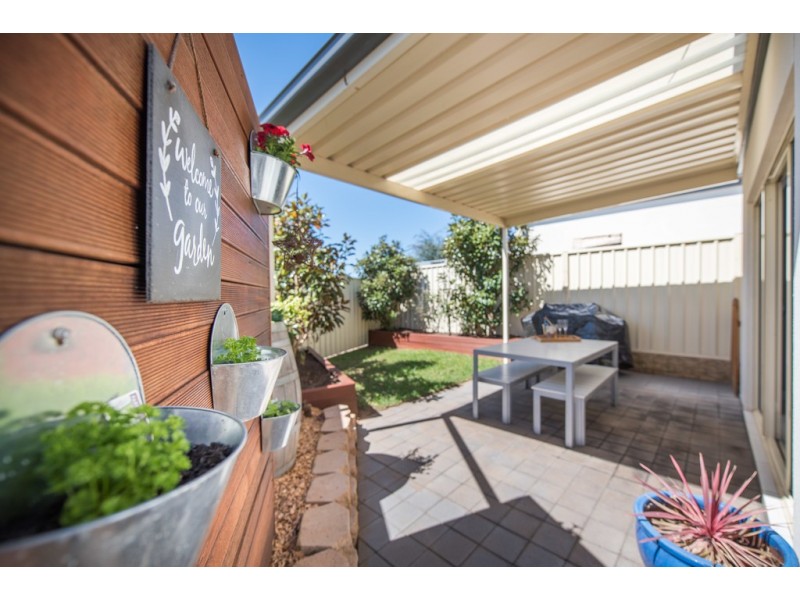 1 Kurrajong Place, Seacombe Gardens SA 5047