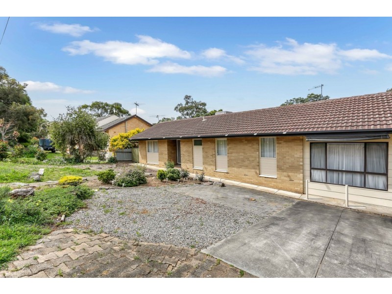 4 Deepdene Crescent, O’halloran Hill SA 5158