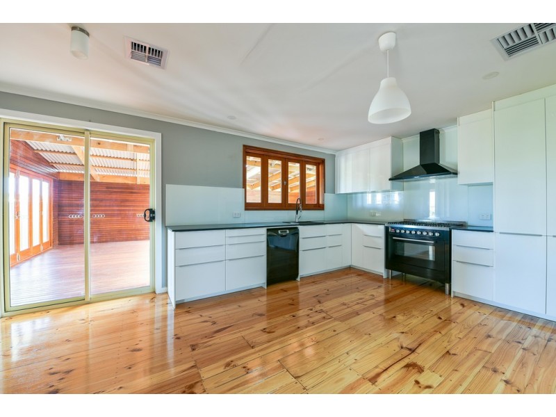 5 Glamis Court, Noarlunga Downs SA 5168