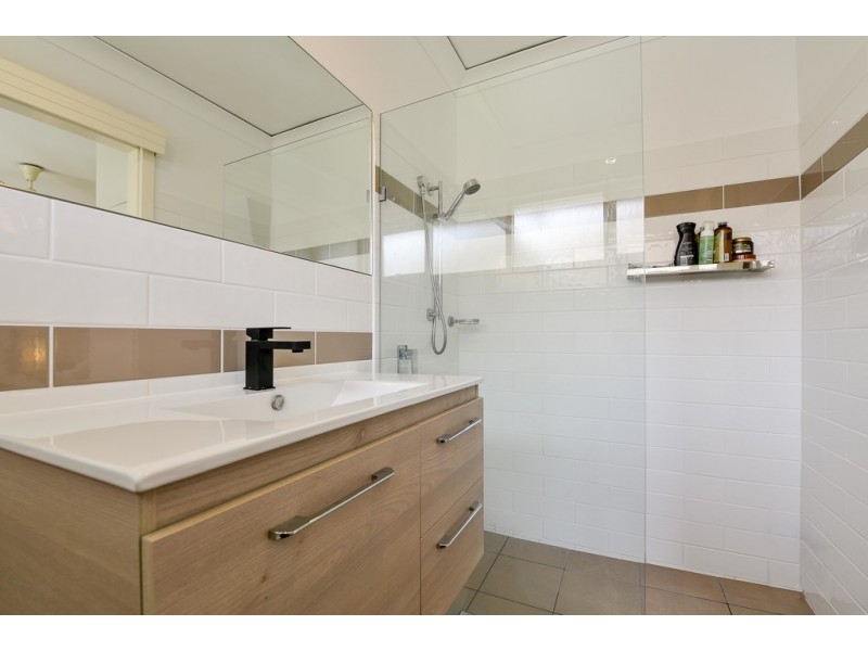 7 Braes Close, Happy Valley SA 5159