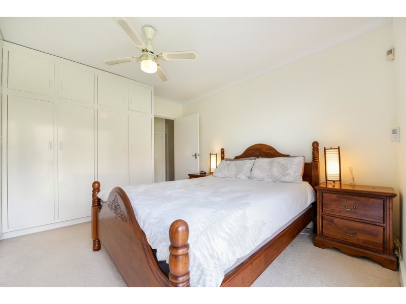 7 Braes Close, Happy Valley SA 5159