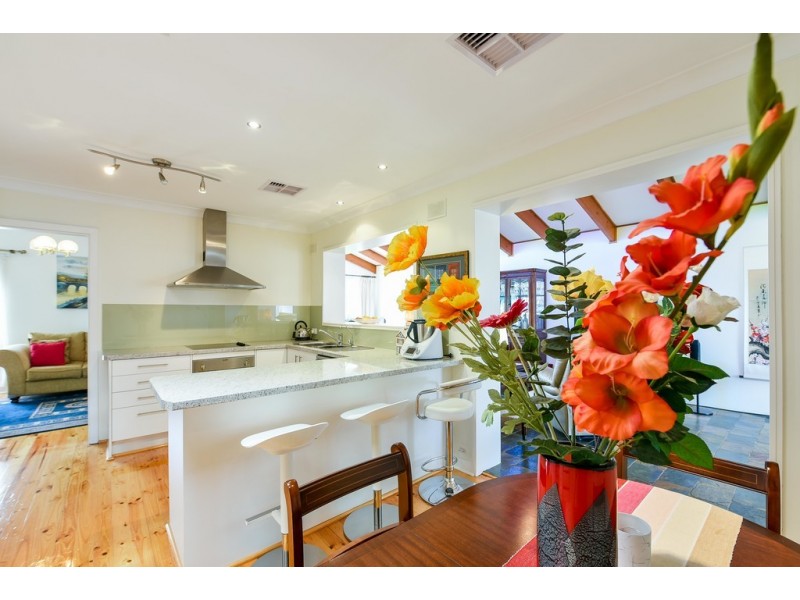 7 Braes Close, Happy Valley SA 5159