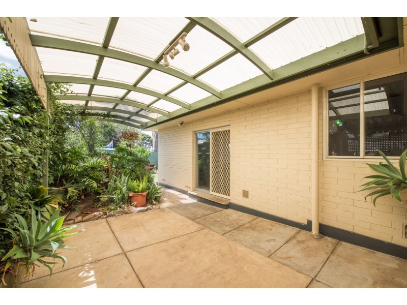 10 Dominic Crescent, Morphett Vale SA 5162