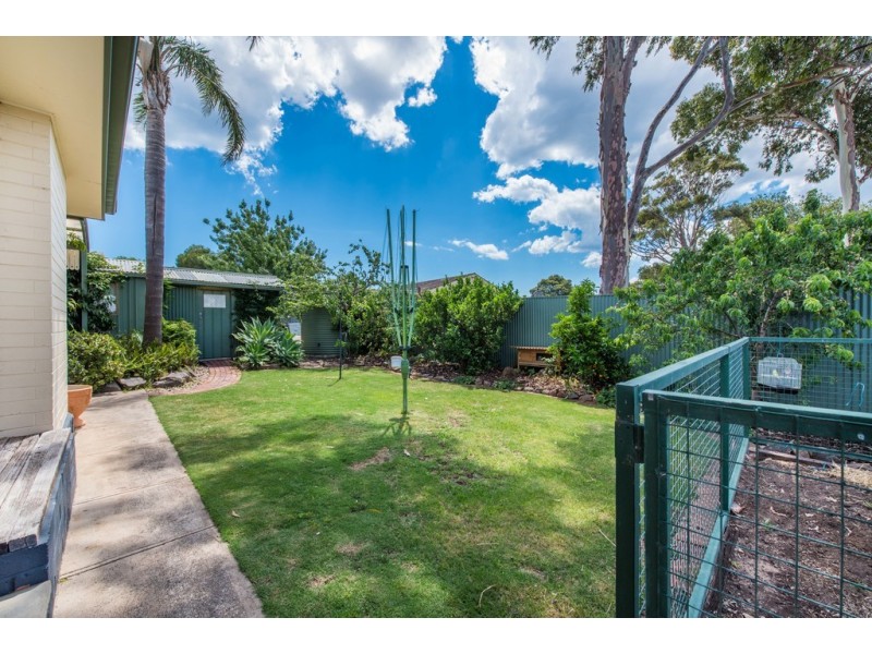 10 Dominic Crescent, Morphett Vale SA 5162