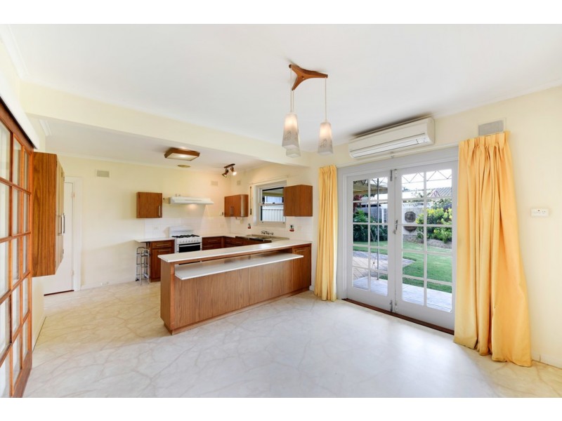 13 Windermere Avenue, Novar Gardens SA 5040