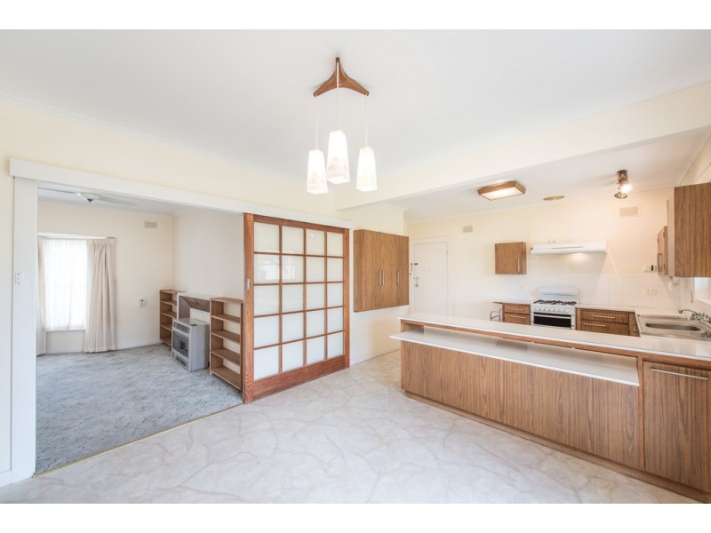 13 Windermere Avenue, Novar Gardens SA 5040