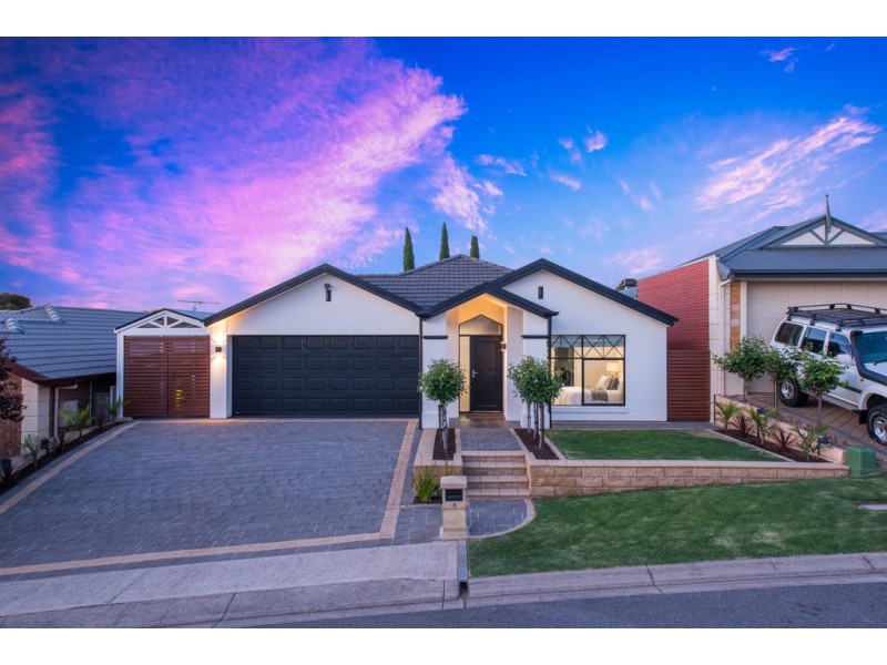 9 Hawksnest Avenue, Seaford Rise SA 5169