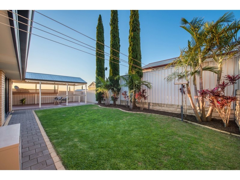 9 Hawksnest Avenue, Seaford Rise SA 5169