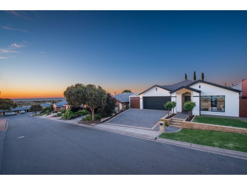 9 Hawksnest Avenue, Seaford Rise SA 5169