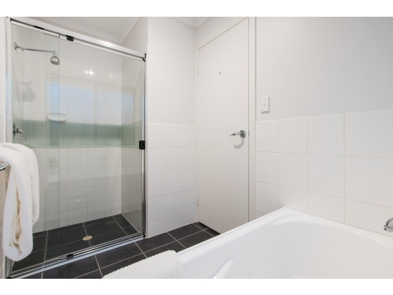 9 Hawksnest Avenue, Seaford Rise SA 5169