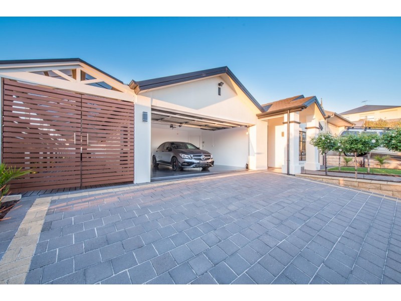 9 Hawksnest Avenue, Seaford Rise SA 5169