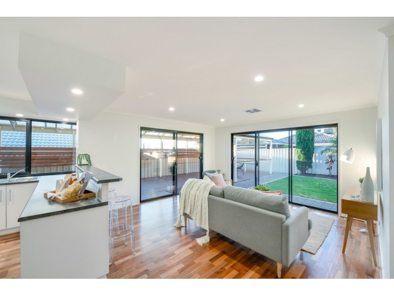 9 Hawksnest Avenue, Seaford Rise SA 5169