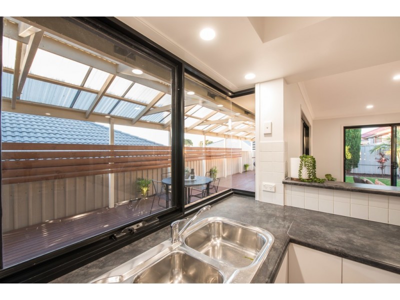 9 Hawksnest Avenue, Seaford Rise SA 5169
