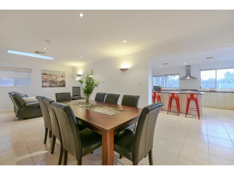 11 Abiona Street, Flagstaff Hill SA 5159