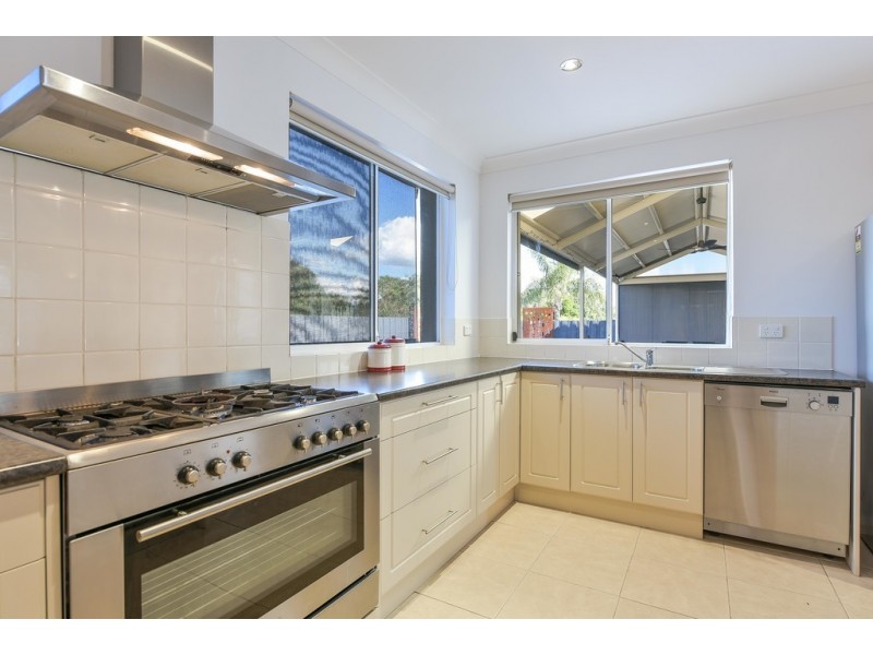 11 Abiona Street, Flagstaff Hill SA 5159