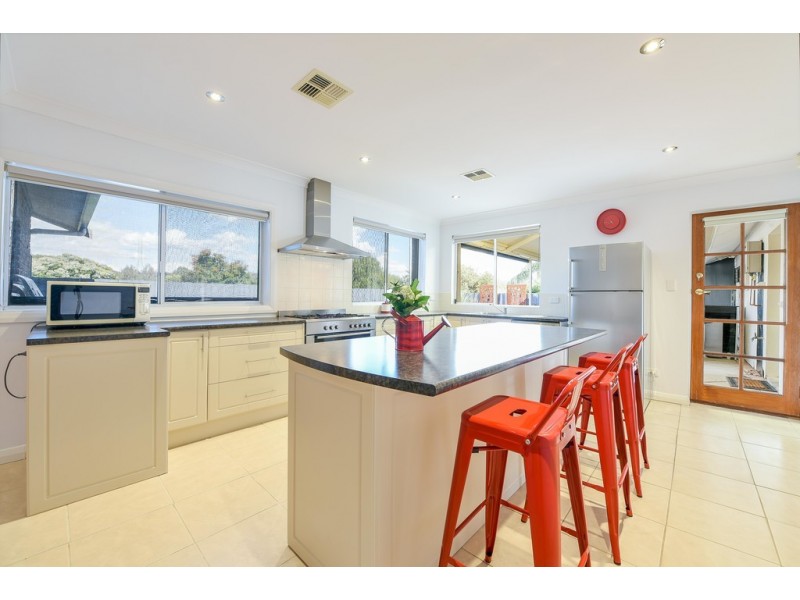 11 Abiona Street, Flagstaff Hill SA 5159