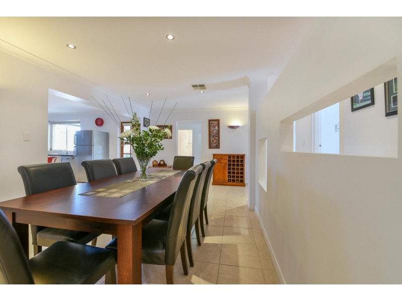 11 Abiona Street, Flagstaff Hill SA 5159