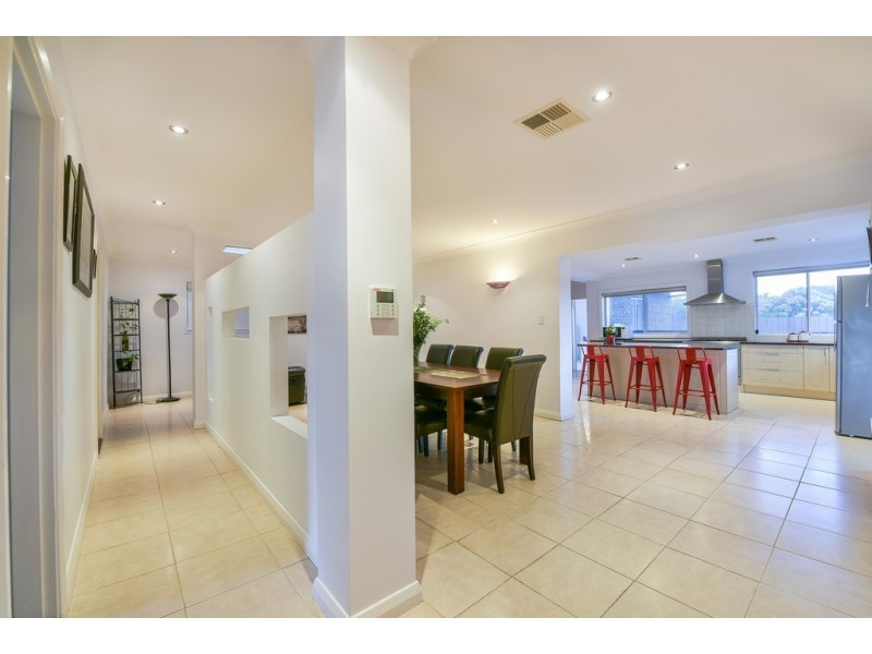 11 Abiona Street, Flagstaff Hill SA 5159